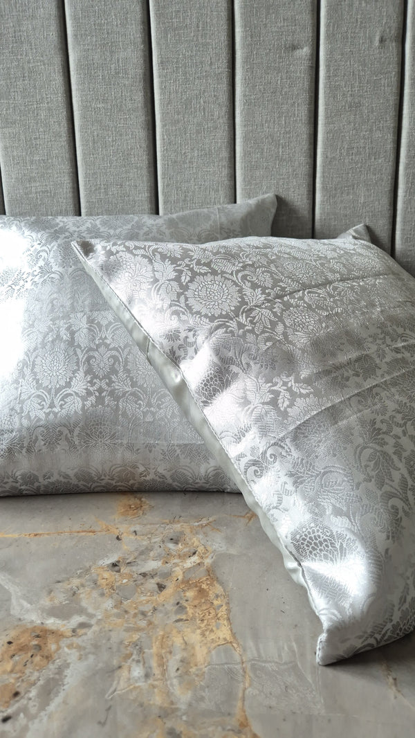 Grey coloured Tanchoi Cushion Cover With Zari Weaving